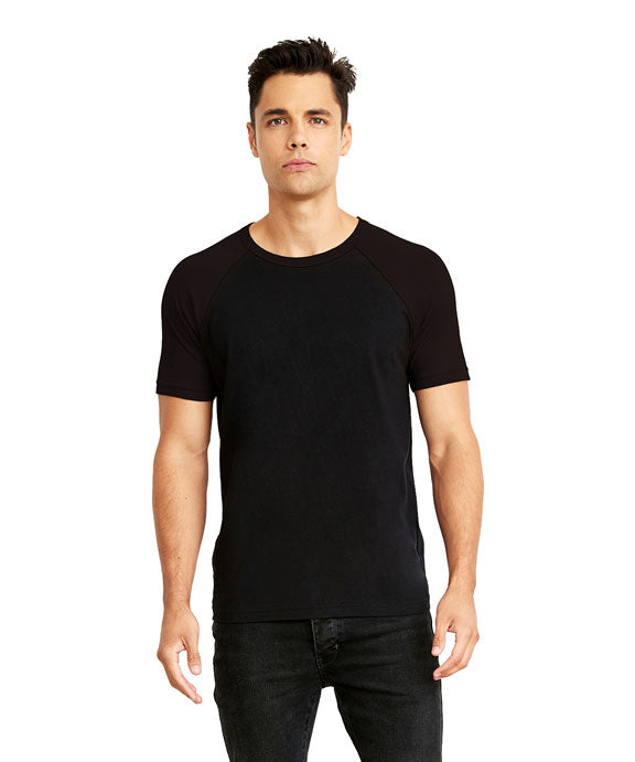 variant:Black/Black