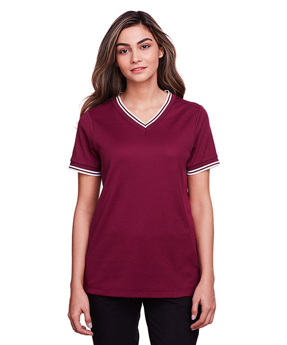variant:Burgundy/White