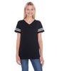 variant:Black/White:collection-default